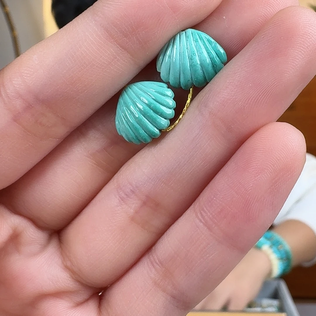 绿松石未镶嵌珠宝奇石