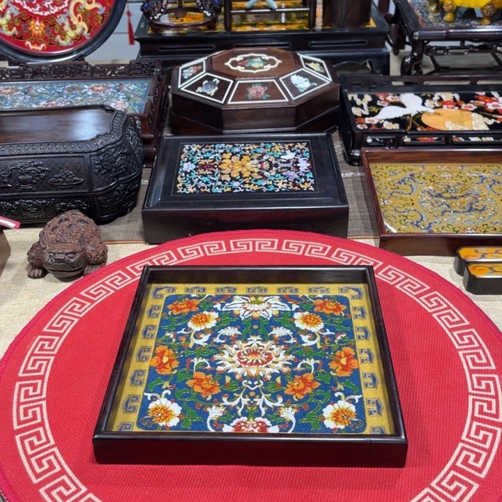 紫檀木类成套家具