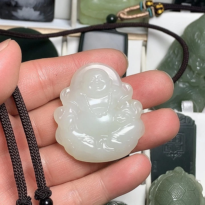 和田玉（青白玉）未镶嵌颈饰