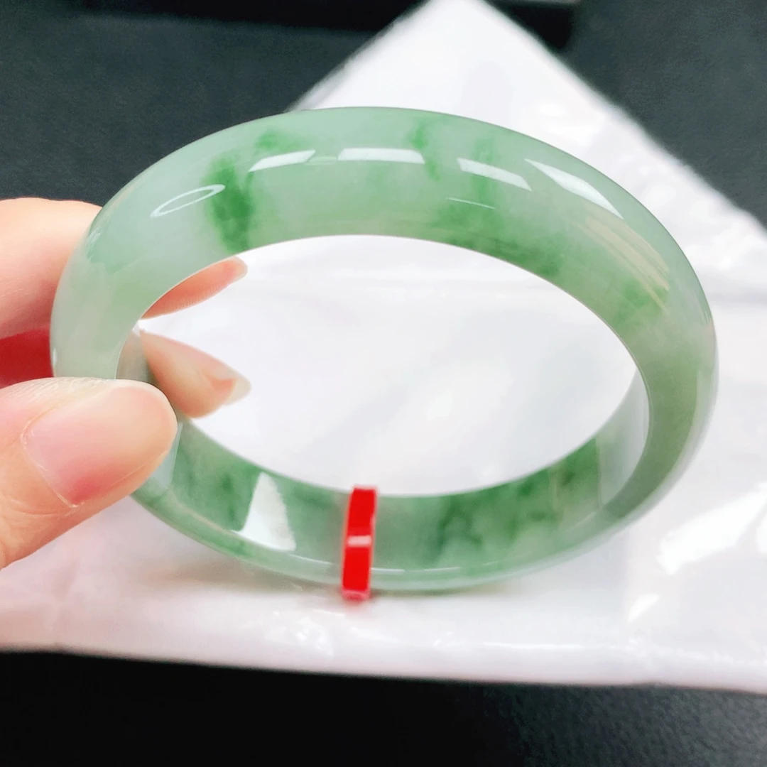 媚***娘翡翠未镶嵌手镯57圈