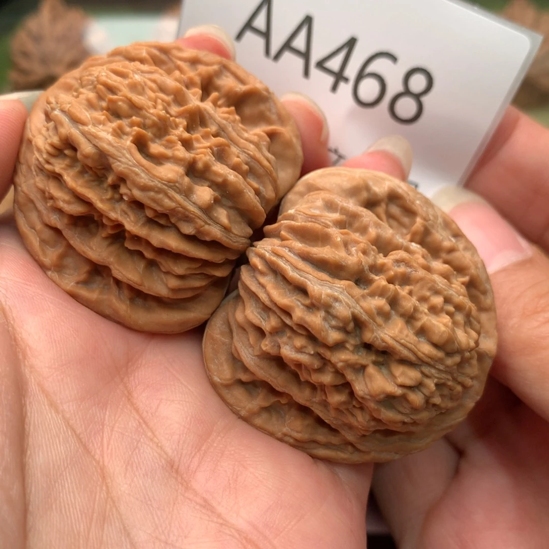 文玩核桃把件红皮粗棱四座楼43
