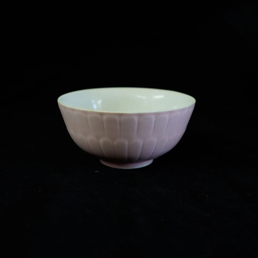 单色釉暗刻莲瓣纹碗#375#