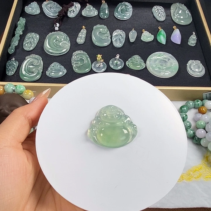 翡翠未镶嵌颈饰吊坠