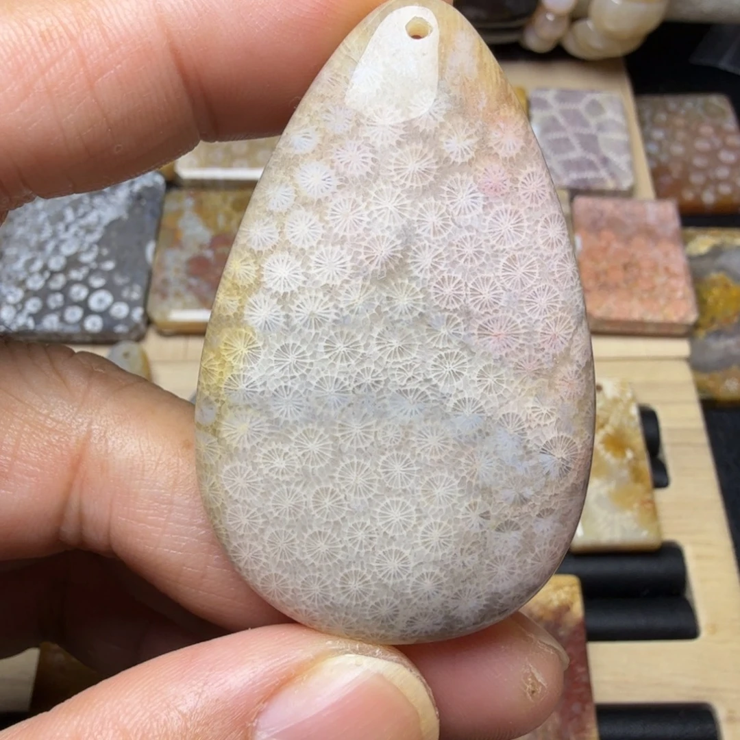 硅化玉未镶嵌纯天然色有机玉石保真色