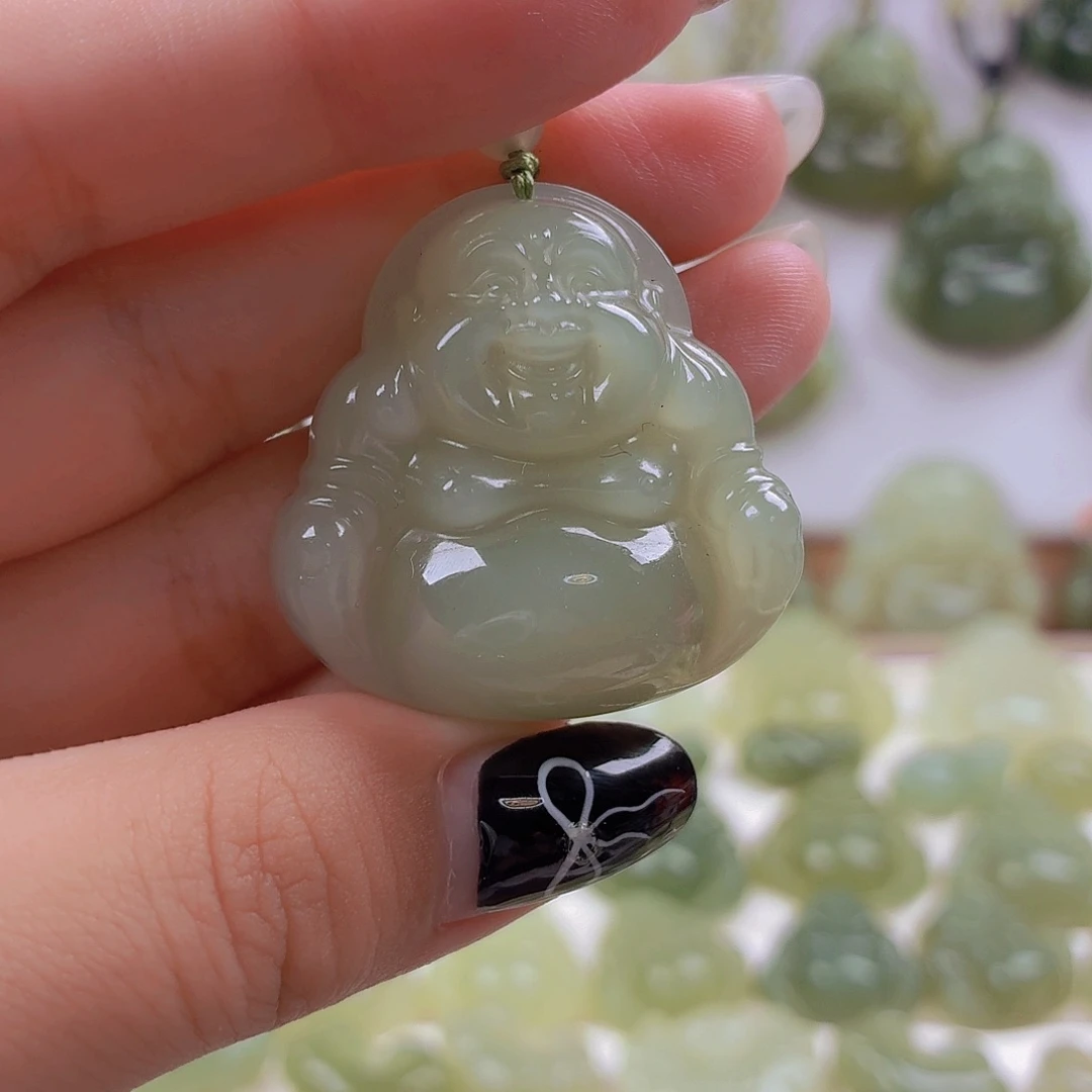 *****颈饰未镶嵌和田玉