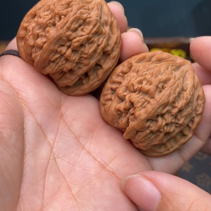 ゞ****核桃虎头王43尺核桃