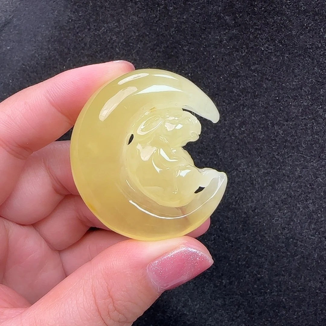 蜜蜡未镶嵌珠宝奇石