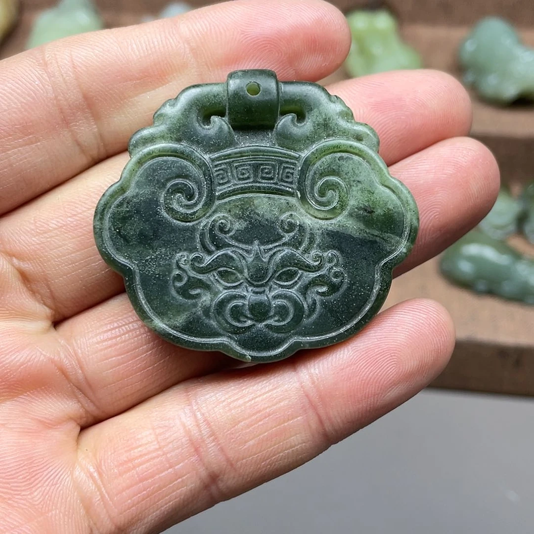 和田玉挂件未镶嵌