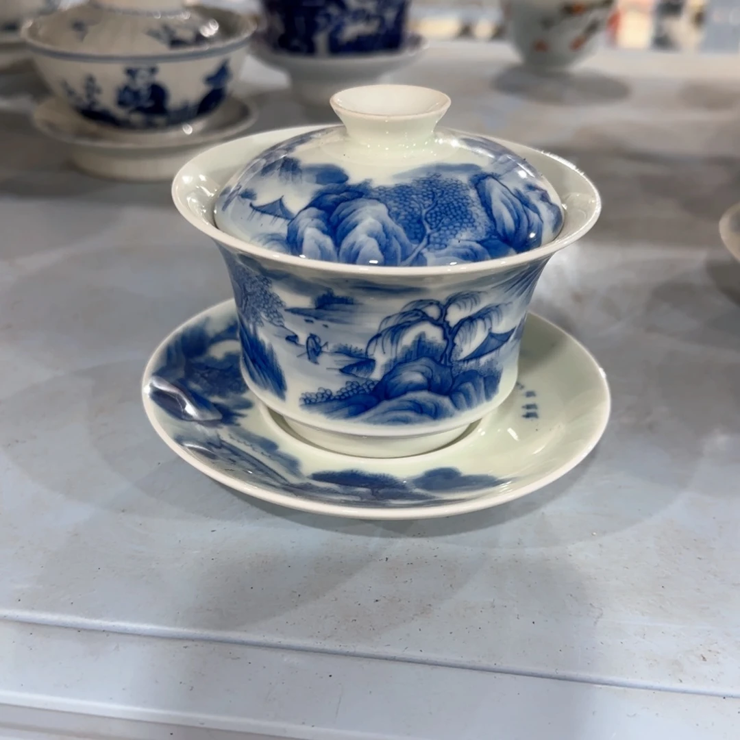 瓷片瓷器的造型艺术也被列入其中