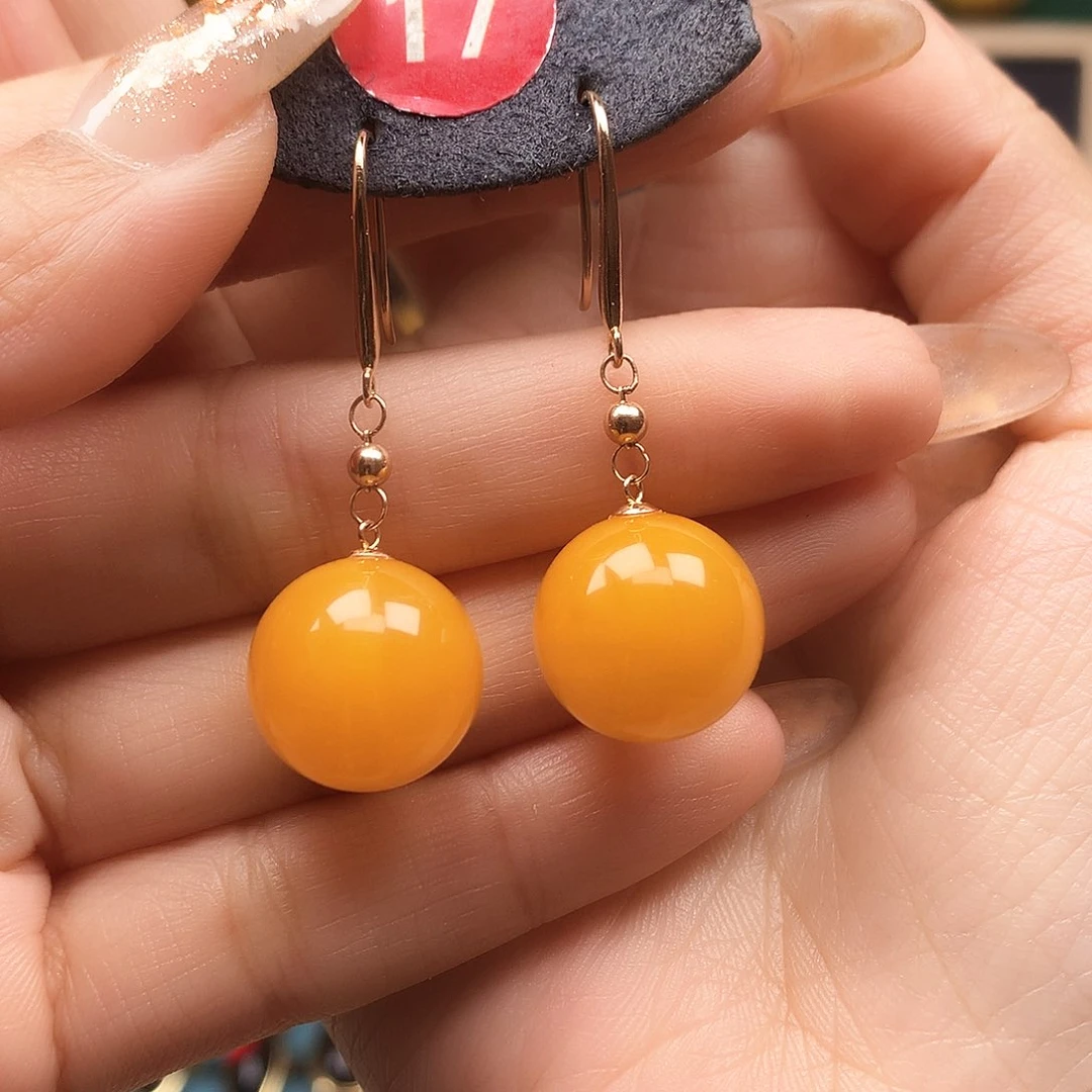 18K金镶嵌蜜蜡耳饰耳坠