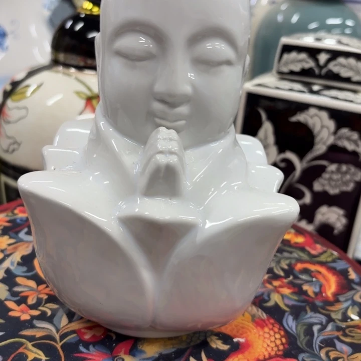 微瑕青花瓷器值得购买