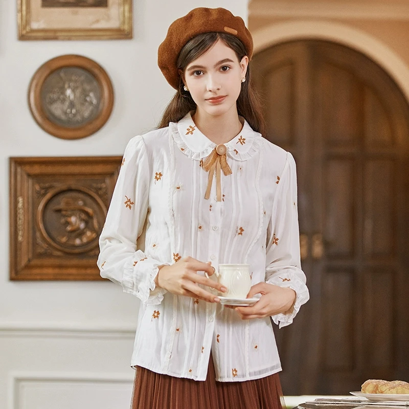 FAMECOCO范可儿花朵刺绣莱赛尔天丝白衬衣优雅长袖打底FAB8BH002