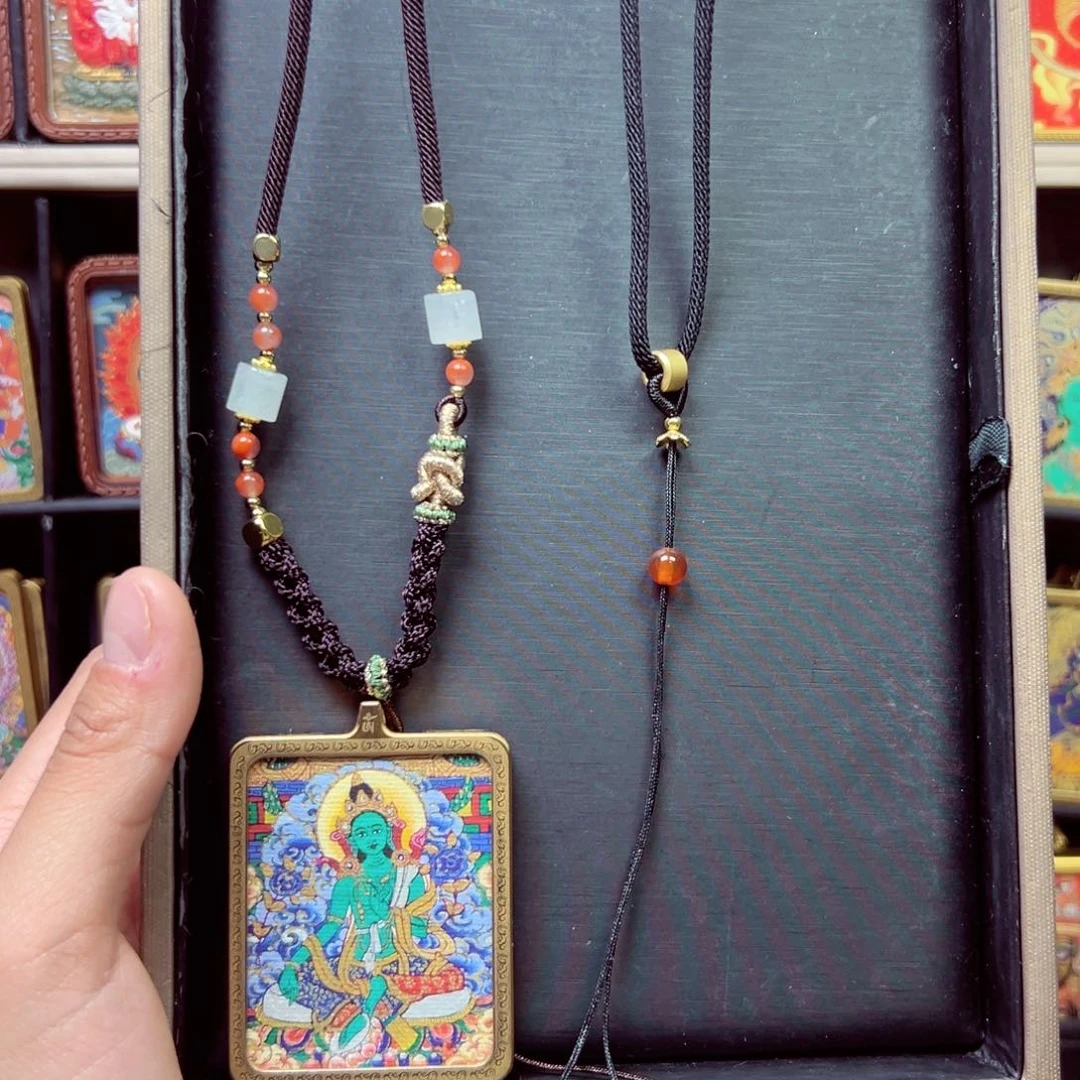 吊坠u*！美丽的小镇和