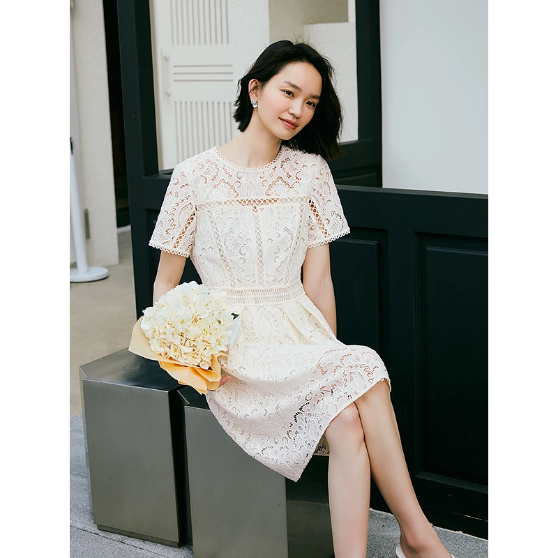 Goodland美地女装夏季新款高端镂空蕾丝刺绣气质连衣裙LC35205820