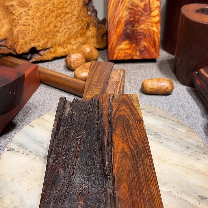 小***举紫檀木类端景台檀香