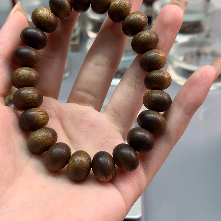 沉香手串1.2算盘珠单圈绿棋