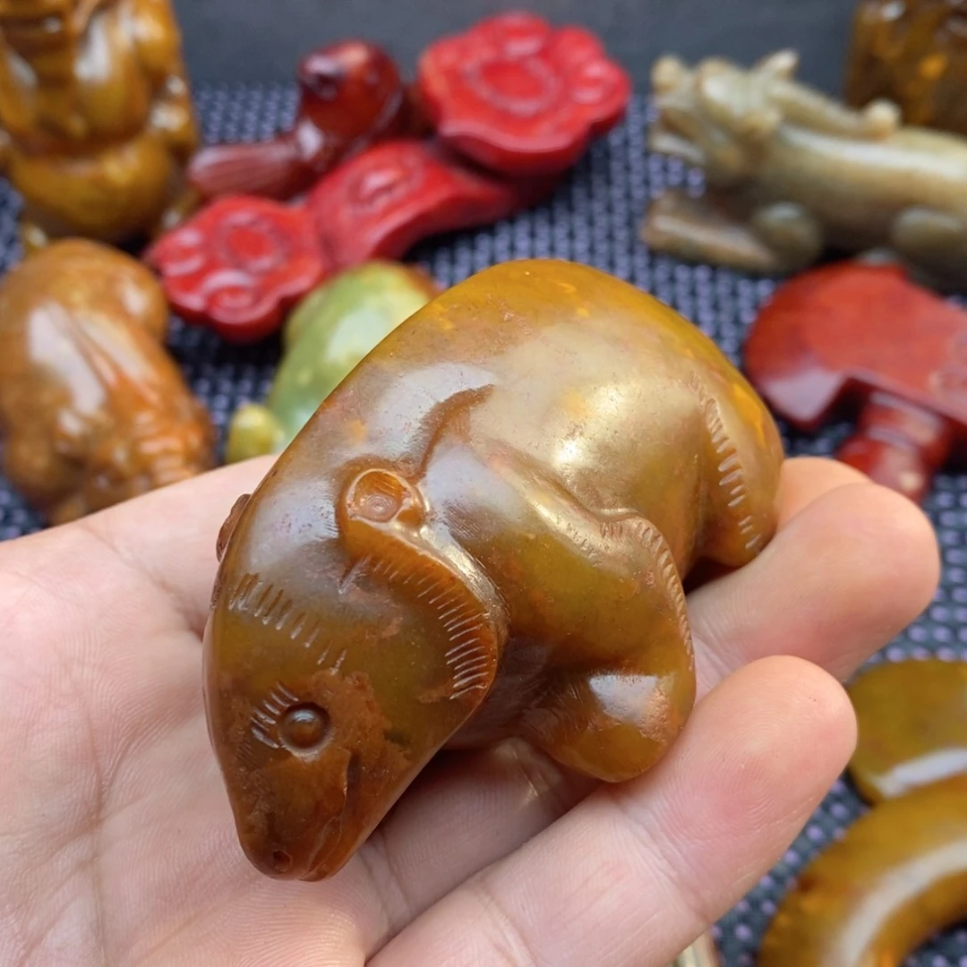 蛇纹石玉颈饰未镶嵌高****鹤