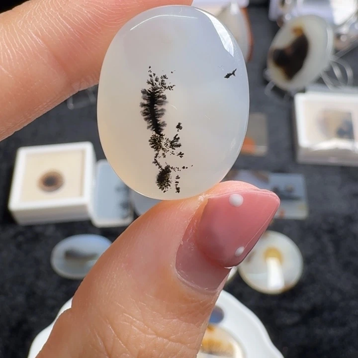 玛瑙/玉髓未镶嵌摆件