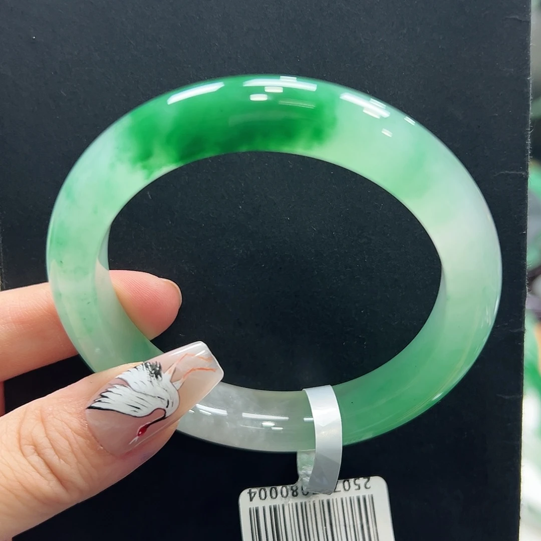 未镶嵌手镯石英质玉（非洲翠）