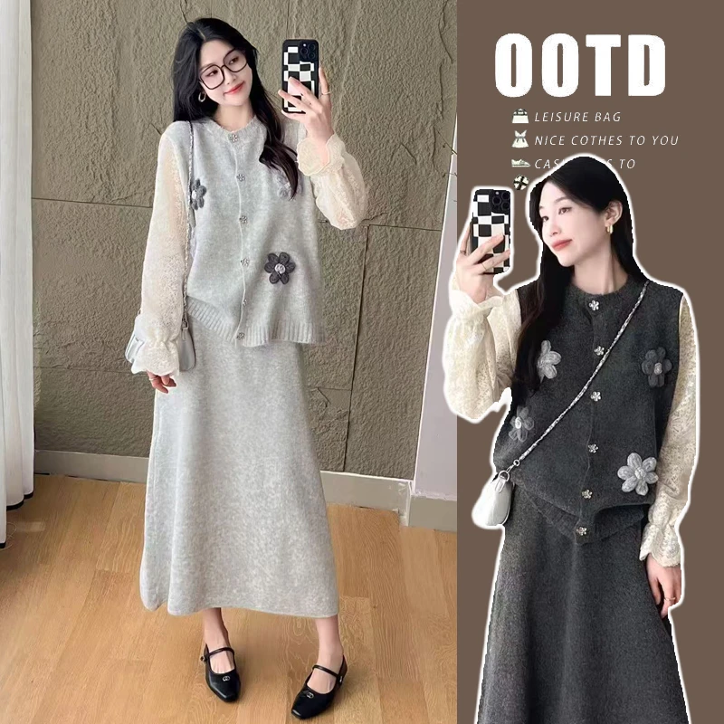 时髦孕妇装秋冬季套装2025新款时尚减龄蕾丝花朵上衣半身裙两件套