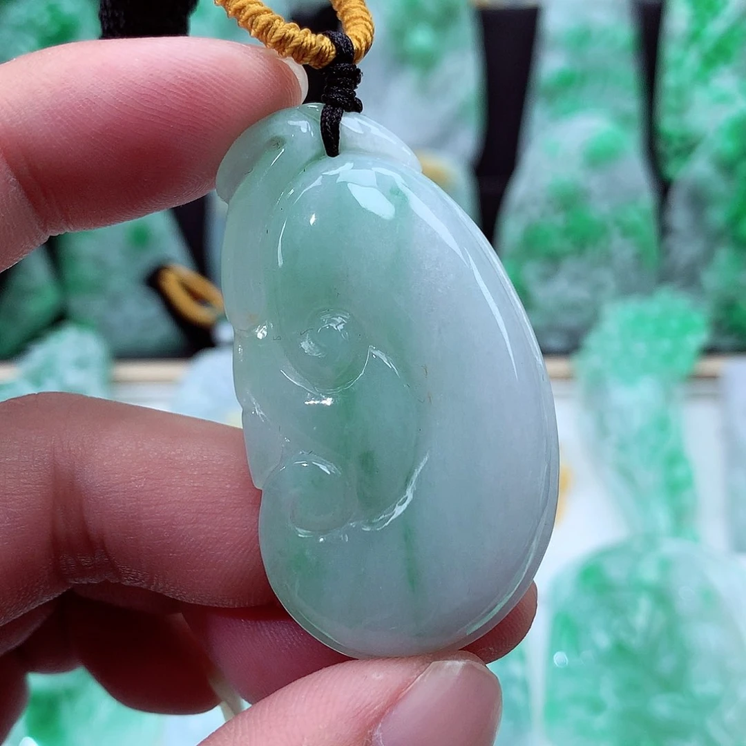 翡翠未镶嵌颈饰翡翠吊坠