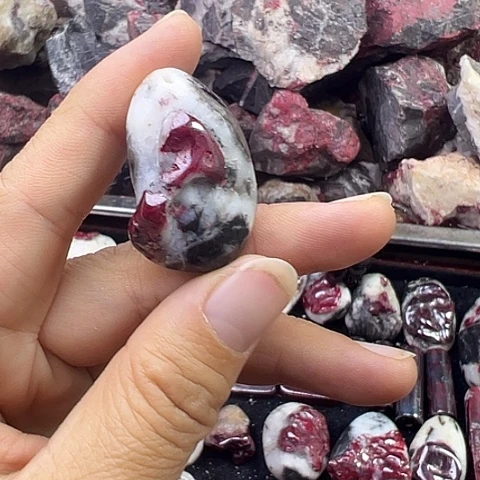 天然辰砂天然原矿朱砂