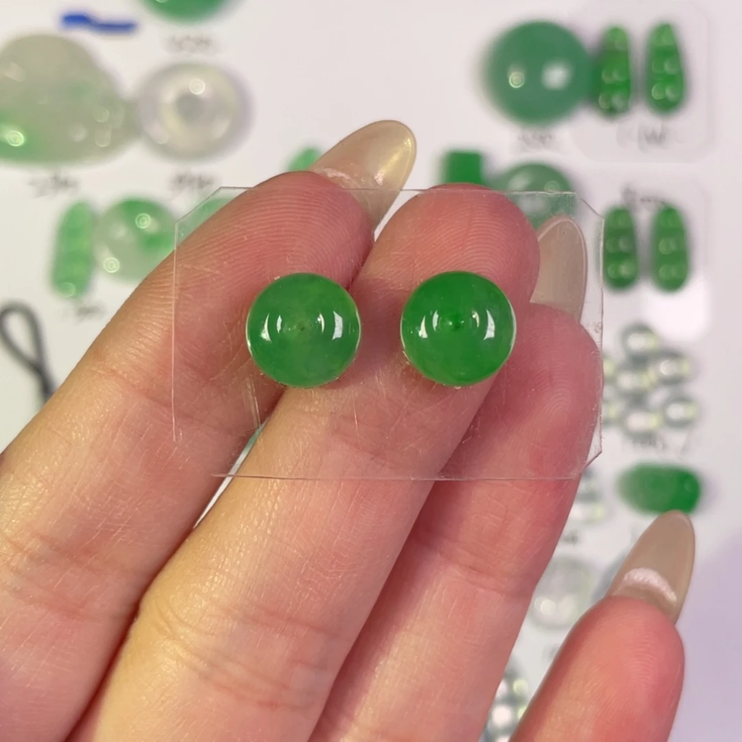 翡翠未镶嵌颈饰裸石