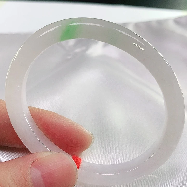 翡翠手镯未镶嵌天然翡翠手镯 贵妃手镯