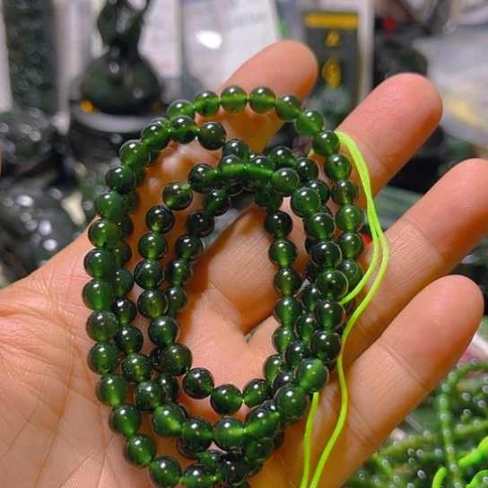 蛇纹石玉颈饰未镶嵌真**恒