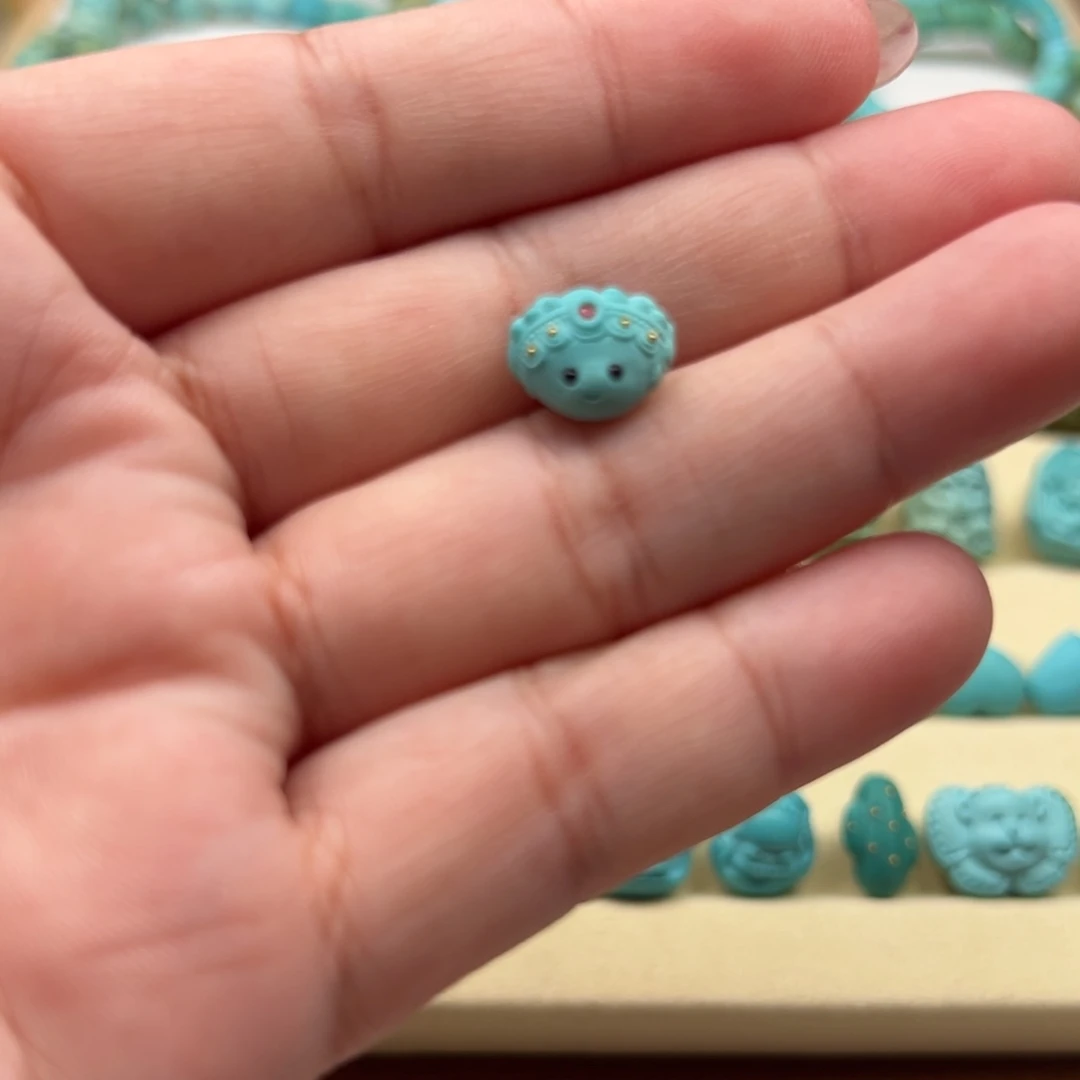 绿松石雕刻件未镶嵌