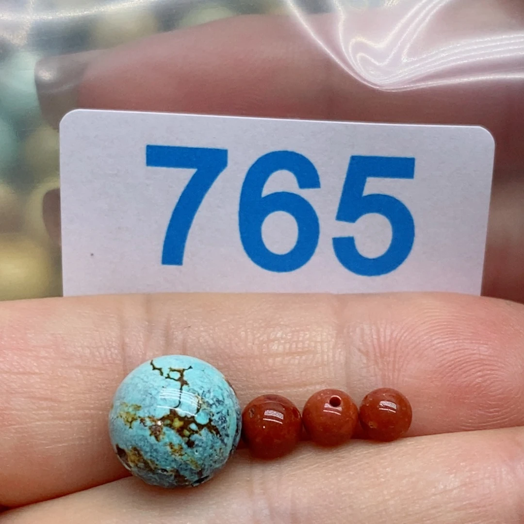 南红玛瑙未镶嵌珠宝奇石