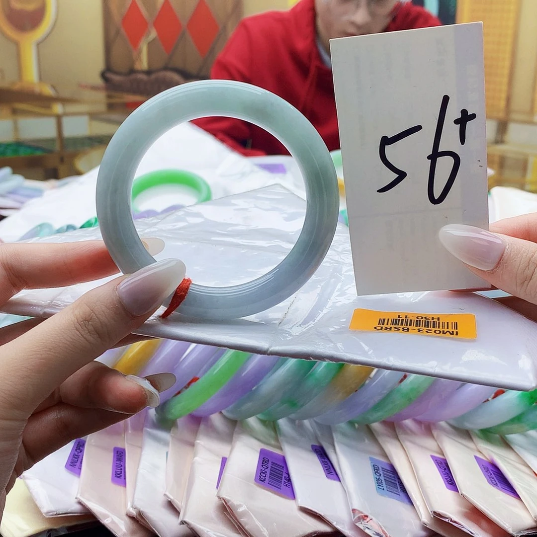 翡翠未镶嵌手镯mnn