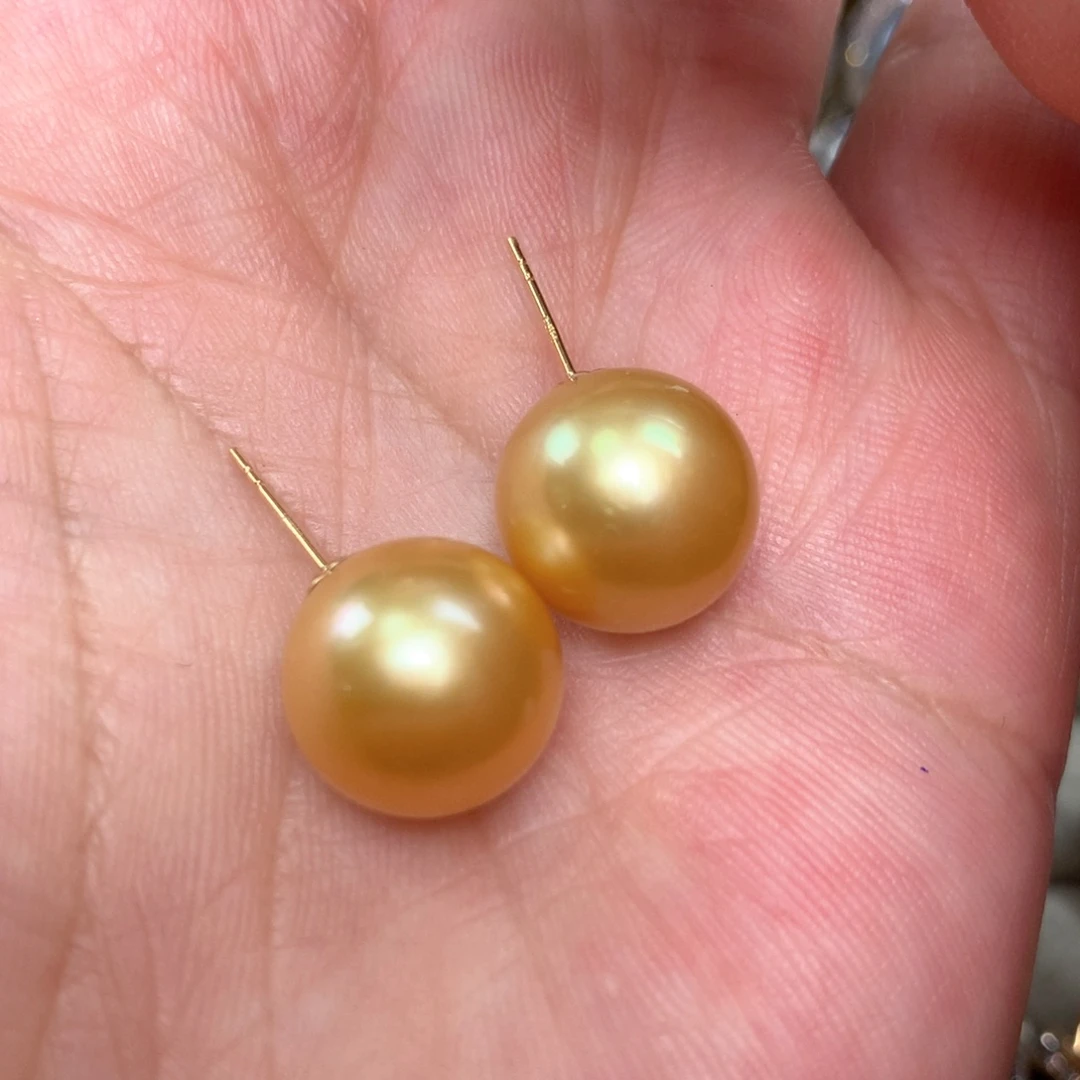 海水珍珠耳饰18K金镶嵌