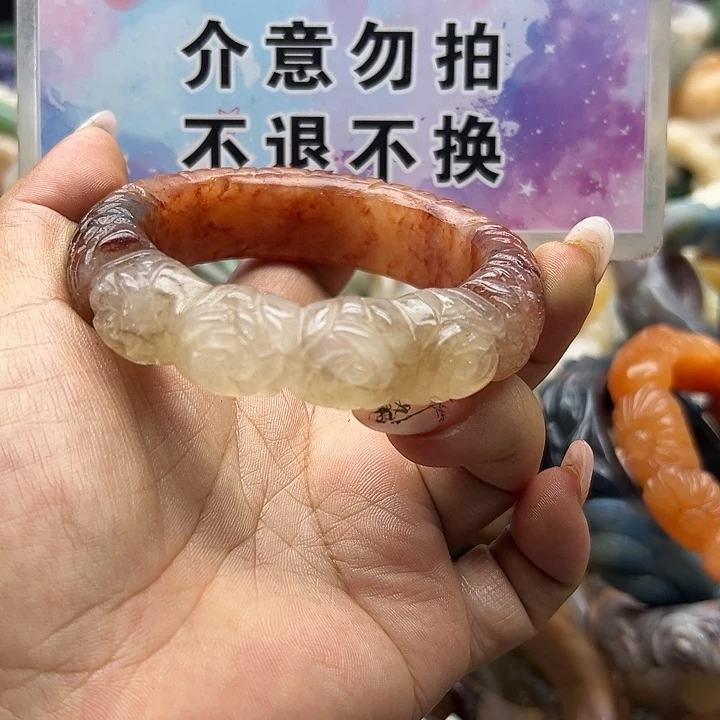 未镶嵌手镯石英岩玉