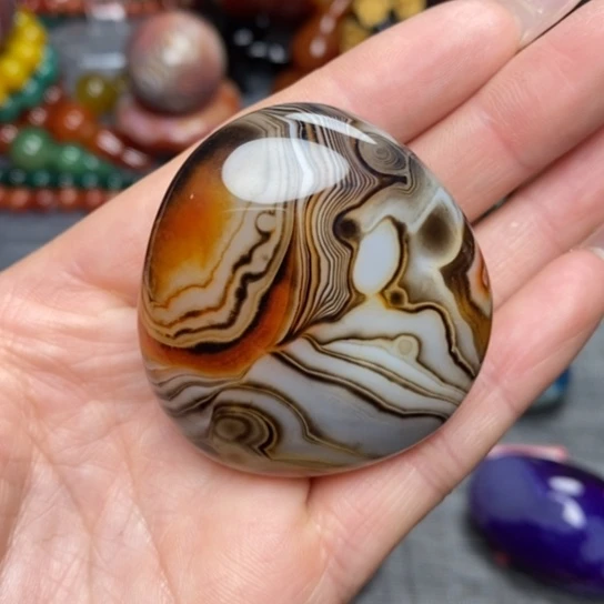 玛瑙/玉髓珠宝奇石未镶嵌临***蝉