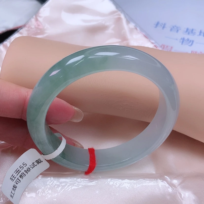 【闪购商品】未镶嵌手镯翡翠5455