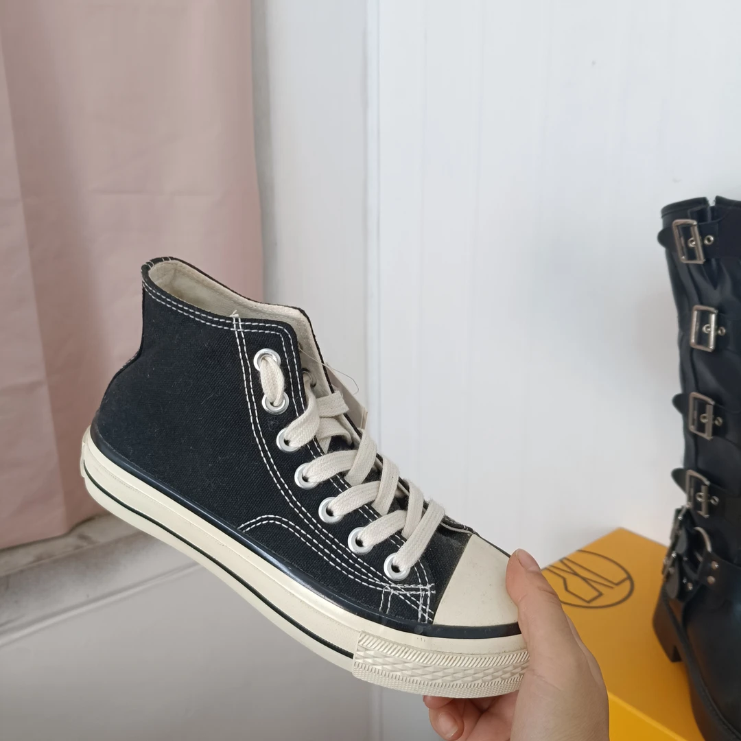 时尚高货孤品女鞋，下单备注编码，按主播给的号拍