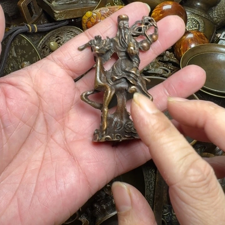 铜器摆件收收藏藏