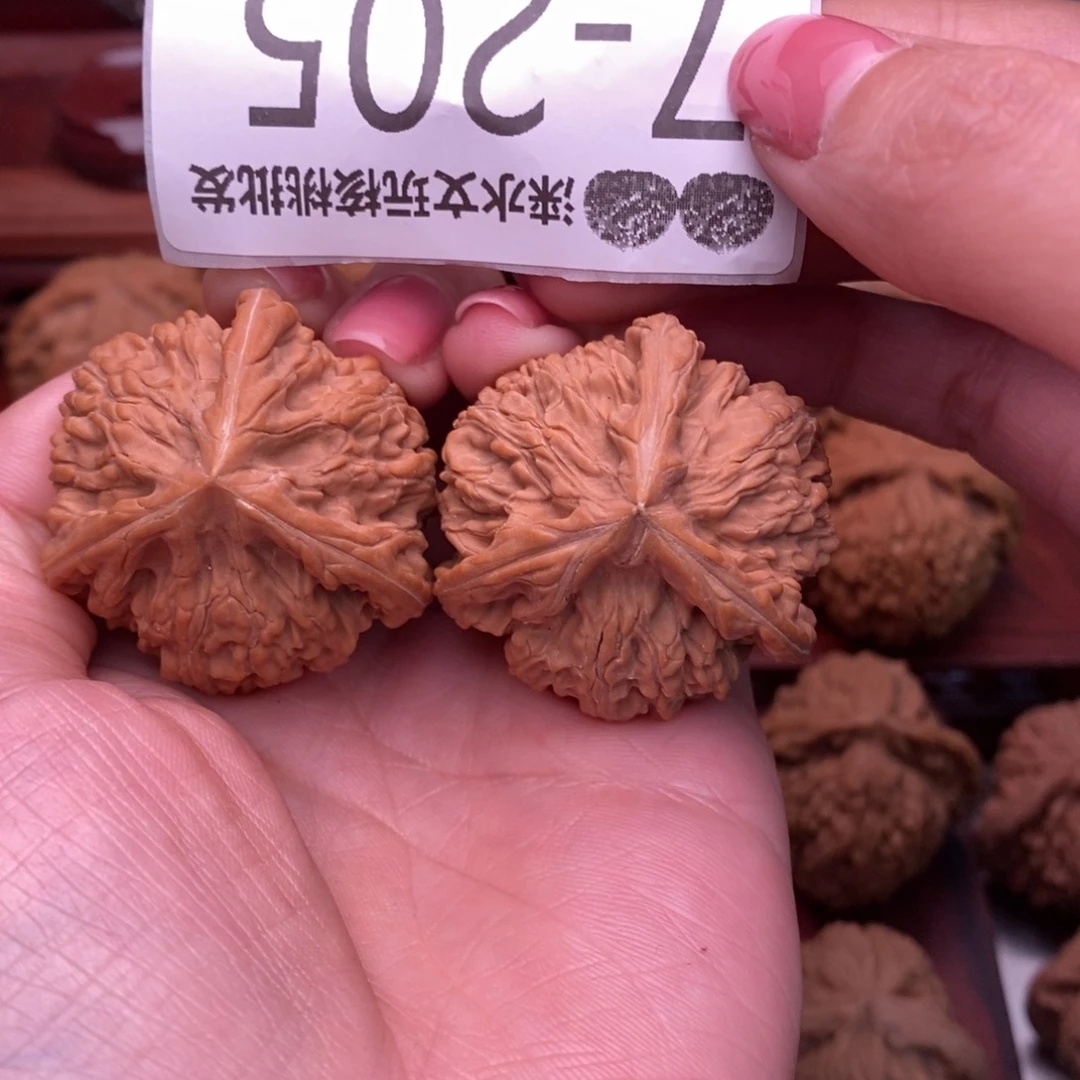 文玩核桃把件40文山奔