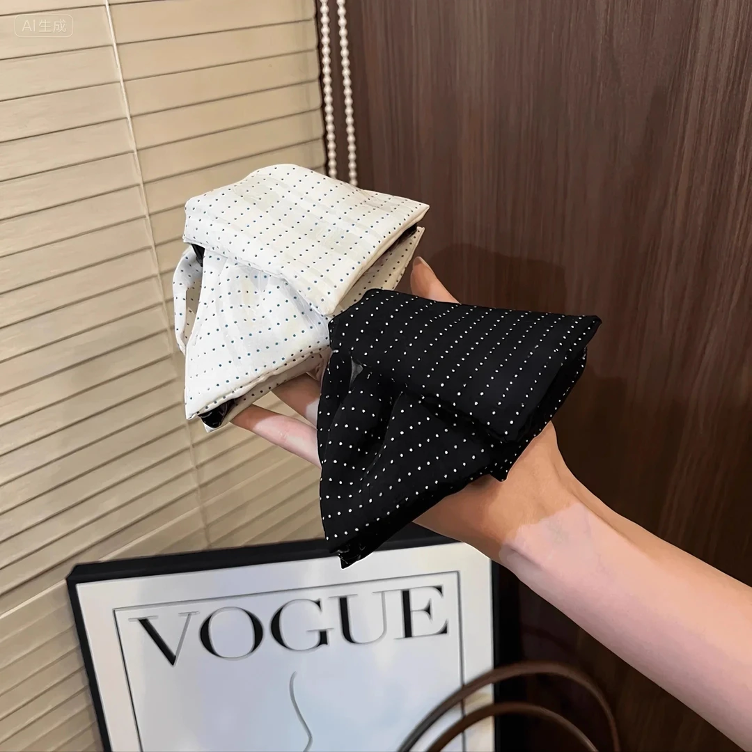 法式布艺波点三角抓夹赫本风后脑勺盘发夹高级感气质半扎发鲨鱼夹