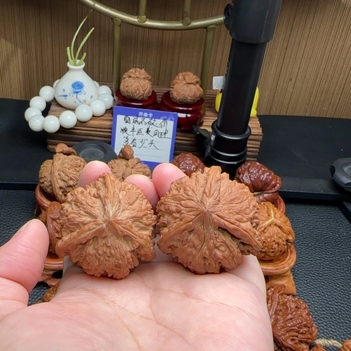 文玩核桃把件满天星全品