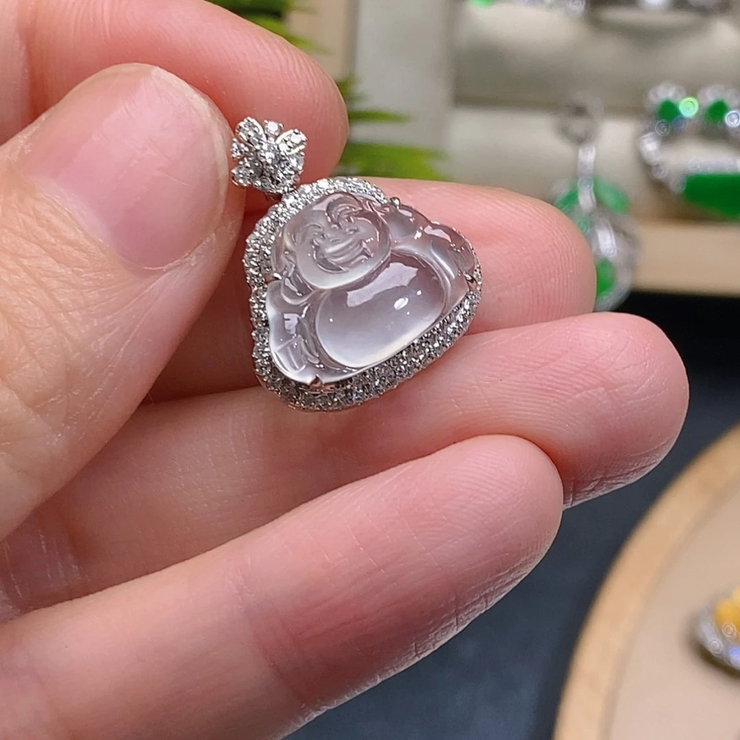 翡翠18K金镶嵌颈饰佛公