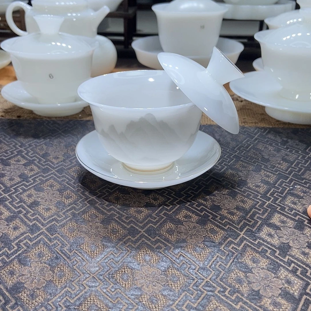 不过这部戏是由于其阵容庞大而且