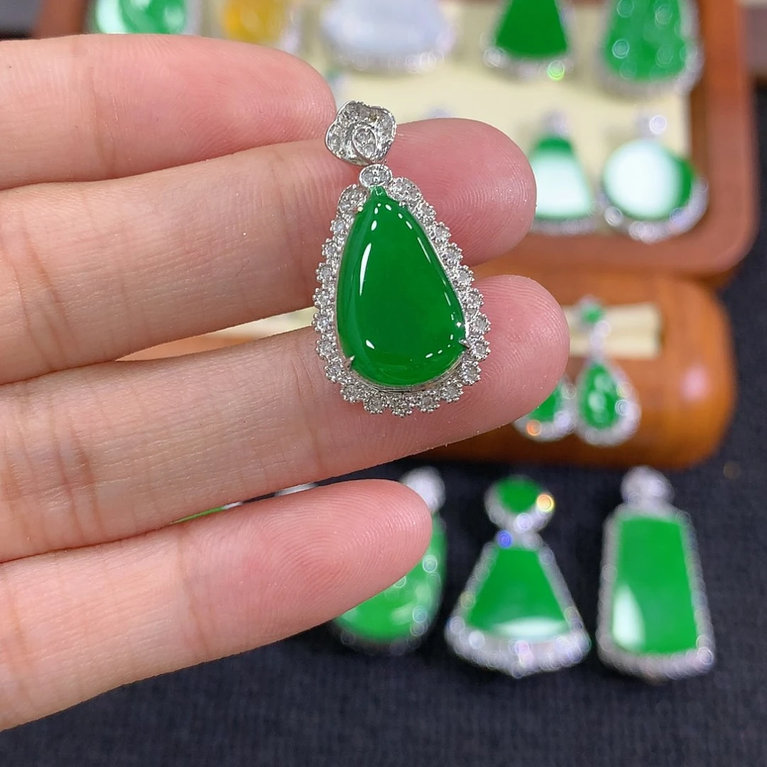 【闪购商品】翡翠18K金镶嵌吊坠(不含链)福瓜