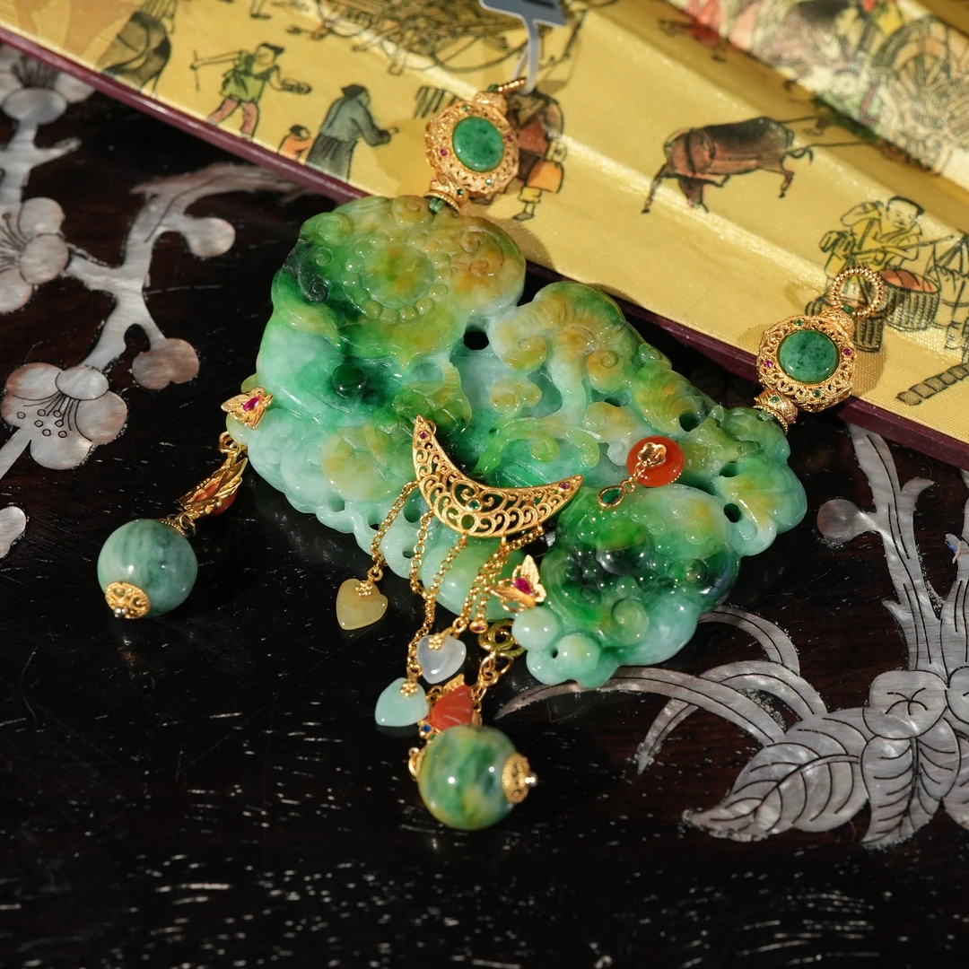 2.11香港王老板-翡翠吊坠4e210