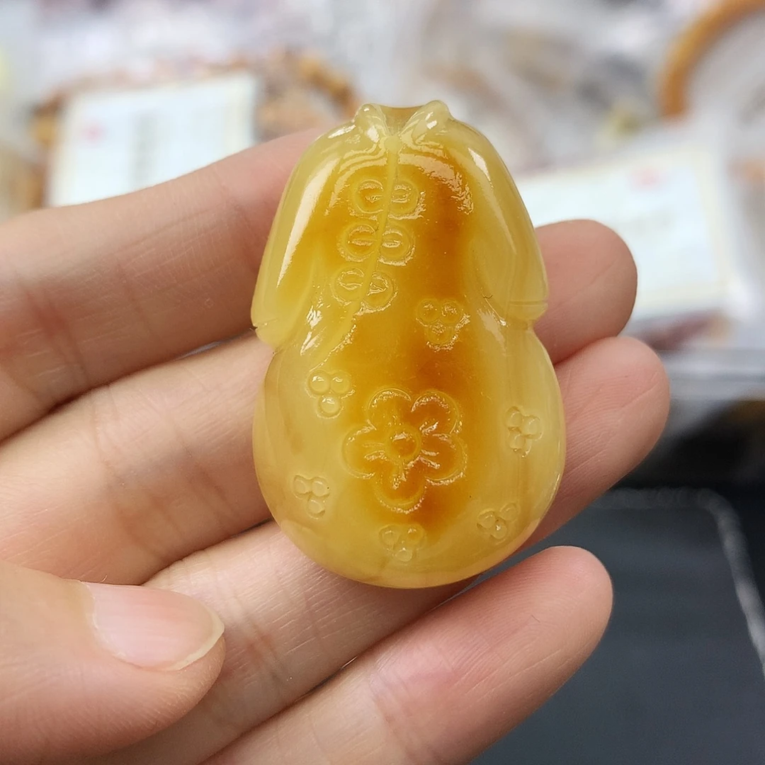 琥珀未镶嵌珠宝奇石