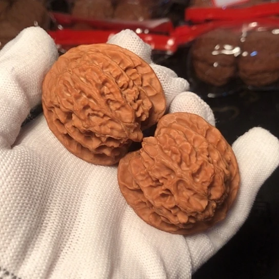 文玩核桃把件苹果园41