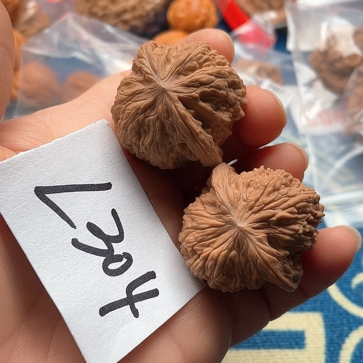 文玩核桃把件磨盘