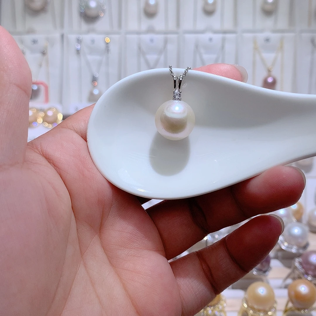 吊坠(赠链)银S925镶嵌淡水珍珠CC13.3mm