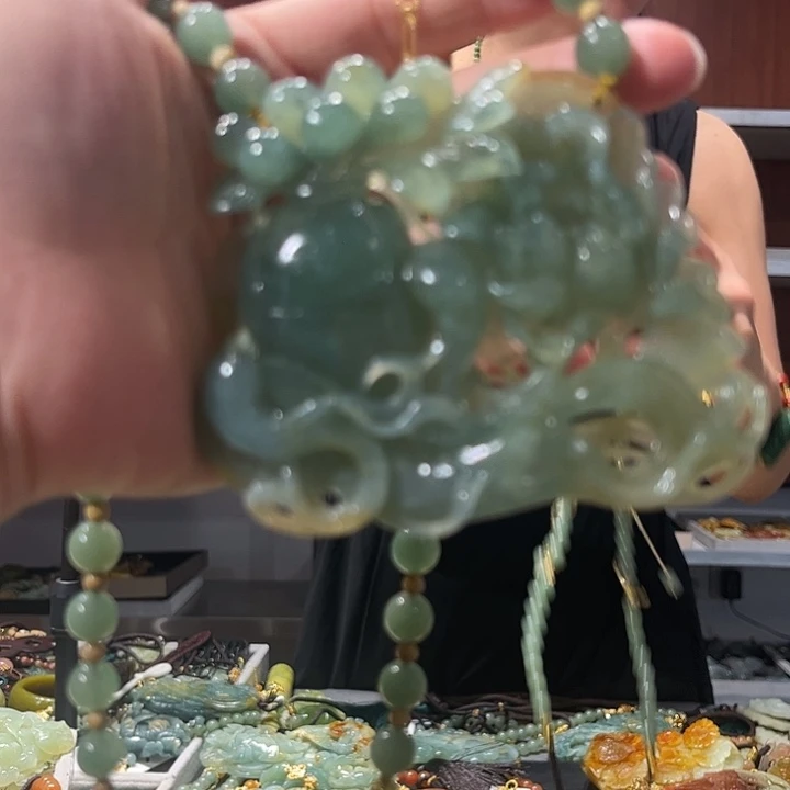 岫玉未镶嵌毛衣链